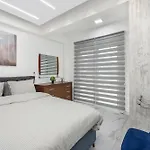Family 3 Bedroom With Terrace * ラルナカ