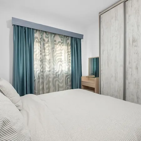 Family 3 Bedroom With Terrace * Larnaca