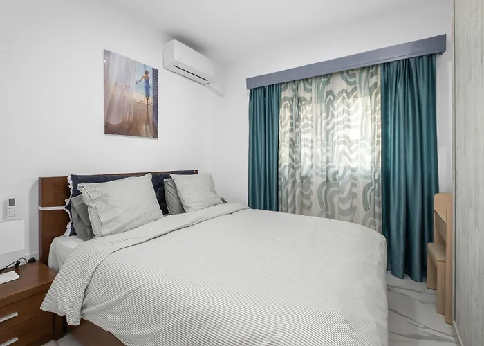 Family 3 Bedroom With Terrace Larnaca