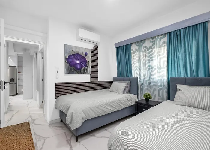 Apartment Family 3 Bedroom With Terrace Larnaca